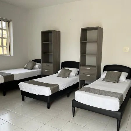 New Aurora 1, Huge Private Bedroom En-suite Is-Swieqi